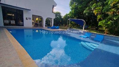 Casa de 5 alcobas en venta en El Peñon, Girardot, 647 m² · foto 16 de 20