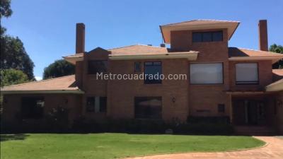 Casa de 5 alcobas en arriendo en Hacienda San Simon Pl, Bogotá, 518 m² · foto 5 de 20