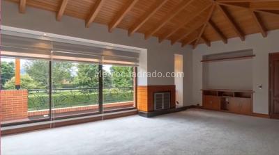 Casa de 5 alcobas en arriendo en Hacienda San Simon Pl, Bogotá, 518 m² · foto 17 de 20