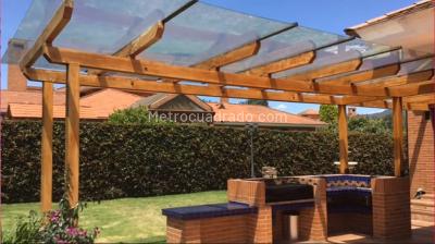 Casa de 5 alcobas en arriendo en Hacienda San Simon Pl, Bogotá, 518 m² · foto 18 de 20