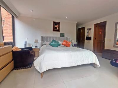 Apartamento de 3 alcobas en venta en La Carolina, Bogotá, 146 m² · foto 19 de 20