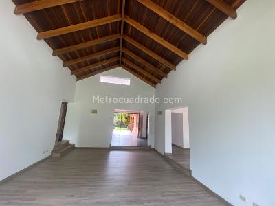 Casa de 4 alcobas en venta en Guaymaral, Bogotá, 418 m² · foto 5 de 20