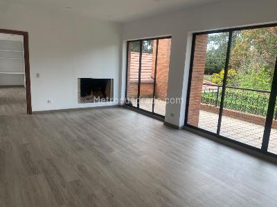 Casa de 4 alcobas en venta en Guaymaral, Bogotá, 418 m² · foto 9 de 20