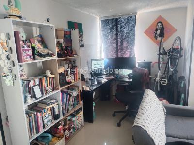 Apartamento de 2 alcobas en venta en Escocia Vi Sectores I, Bogotá, 50 m² · foto 6 de 11