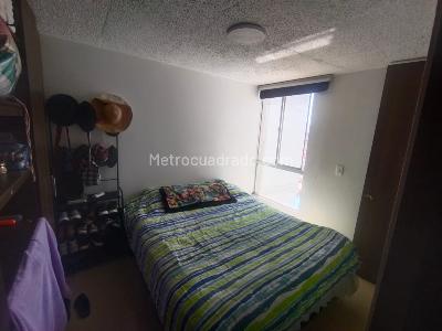 Apartamento de 2 alcobas en venta en Escocia Vi Sectores I, Bogotá, 50 m² · foto 7 de 11