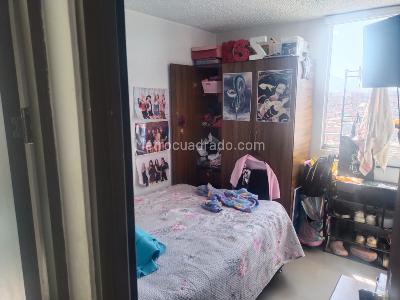 Apartamento de 2 alcobas en venta en Escocia Vi Sectores I, Bogotá, 50 m² · foto 9 de 11