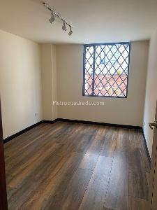Apartamento de 1 alcoba en venta en Fontibon Arabia, Bogotá, 46 m² · foto 3 de 6