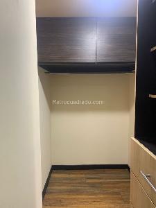 Apartamento de 1 alcoba en venta en Fontibon Arabia, Bogotá, 46 m² · foto 6 de 6