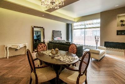 Apartamento de 2 alcobas en venta en Chico Norte, Bogotá, 145 m² · foto 2 de 20