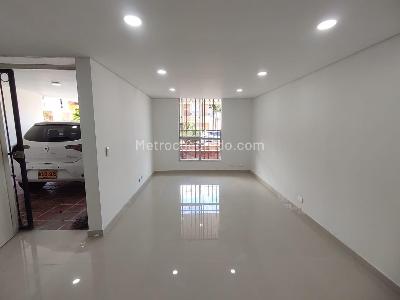 Casa de 4 alcobas en venta en Linda Granja, Rionegro, 130 m² · foto 2 de 20
