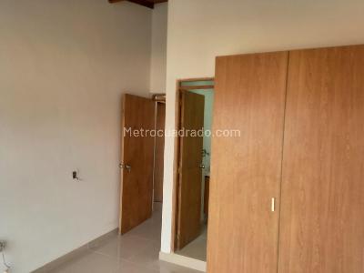 Casa de 4 alcobas en venta en Linda Granja, Rionegro, 130 m² · foto 14 de 20