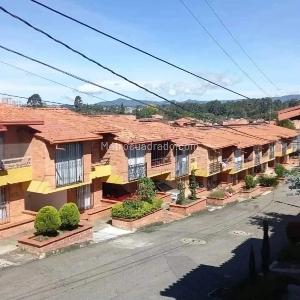 Casa de 4 alcobas en venta en Linda Granja, Rionegro, 130 m² · foto 18 de 20