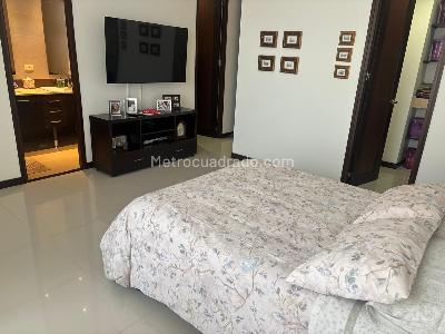 Apartamento de 3 alcobas en venta en Santa Maria De Los Angeles, Medellín, 214 m² · foto 17 de 20