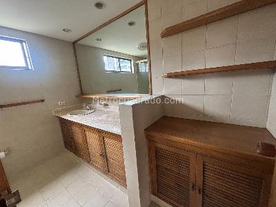 Apartamento de 3 alcobas en venta en El Poblado Castropol, Medellín, 230 m² · foto 15 de 20