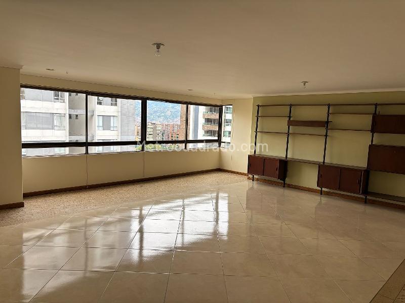 Piso – Medellín, Castropol, El Poblado - Vista 2