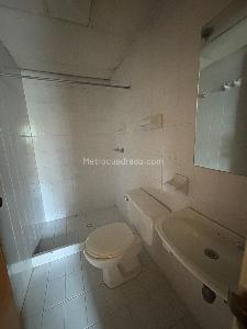 Apartamento de 3 alcobas en venta en El Poblado Castropol, Medellín, 230 m² · foto 11 de 20