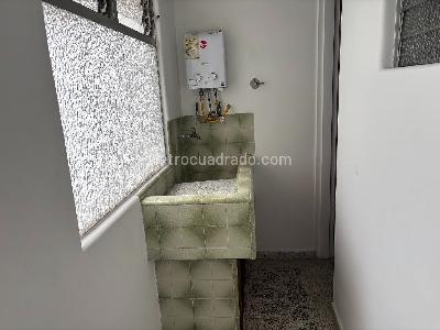 Apartamento de 4 alcobas en venta en Laureles, Medellín, 125 m² · foto 9 de 20
