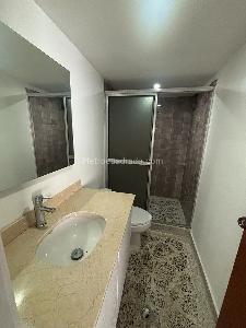 Apartamento de 4 alcobas en venta en Laureles, Medellín, 125 m² · foto 15 de 20