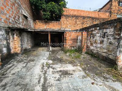 Casa de 5 alcobas en venta en Prado Centro, Medellín, 230 m² · foto 2 de 20
