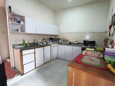 Casa de 5 alcobas en venta en Prado Centro, Medellín, 230 m² · foto 9 de 20