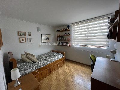 Apartamento de 3 alcobas en venta en El Diamante, Medellín, 138 m² · foto 10 de 20