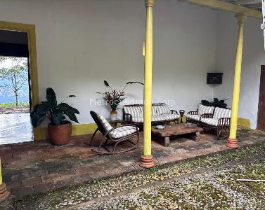 Casa de 5 alcobas en venta en El Tesoro, Medellín, 700 m² · foto 15 de 20