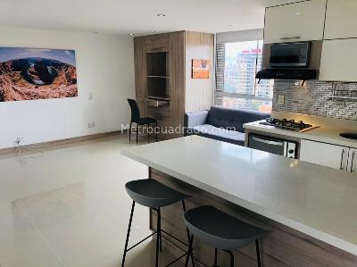 Apartaestudio en venta en El Poblado, Medellín, 30 m² · foto 11 de 20