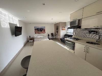 Apartaestudio en venta en El Poblado, Medellín, 30 m² · foto 4 de 20