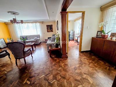 Casa de 5 alcobas en venta en Batan Malibu, Bogotá, 360 m² · foto 12 de 20