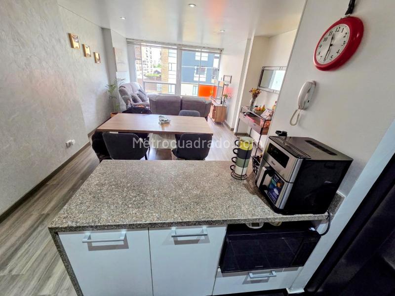 Piso – Bogotá D.C., Localidad Usaquén - Más