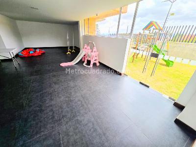 Apartamento de 2 alcobas en venta en Los Lagartos, Bogotá, 131 m² · foto 18 de 20