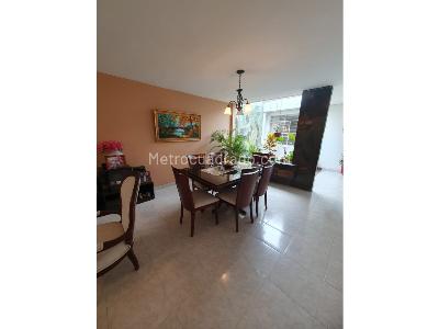 Casa de 5 alcobas en venta en El Bosque, Cali, 250 m² · foto 12 de 20
