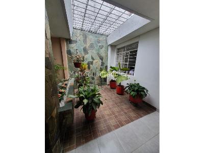 Casa de 5 alcobas en venta en El Bosque, Cali, 250 m² · foto 15 de 20