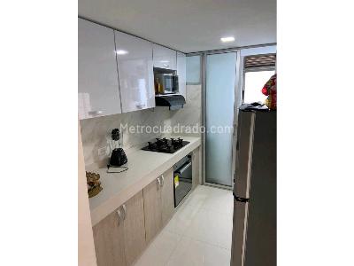 Apartamento de 3 alcobas en venta en El Bosque, Cali, 65 m² · foto 2 de 12