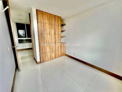 Apartamento de 3 alcobas en venta en Ciudad Jardin, Cali, 118 m² · foto 3 de 9
