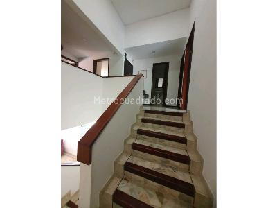 Casa de 4 alcobas en venta en El Ingenio, Cali, 250 m² · foto 16 de 18
