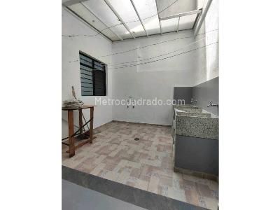 Casa de 5 alcobas en venta en Belalcazar, Cali, 398 m² · foto 3 de 19