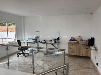 Casa de 5 alcobas en venta en La Reforma, Cali, 1400 m² · foto 13 de 20