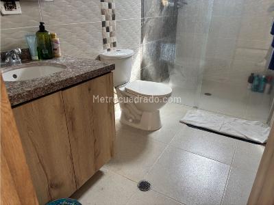 Casa de 5 alcobas en venta en La Reforma, Cali, 1400 m² · foto 14 de 20