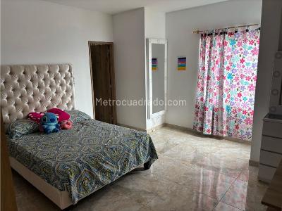 Casa de 5 alcobas en venta en La Reforma, Cali, 1400 m² · foto 19 de 20