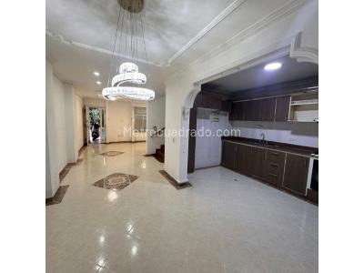 Casa de 5 alcobas en venta en Santa Anita, Cali, 250 m² · foto 2 de 14
