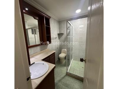 Casa de 5 alcobas en venta en Santa Anita, Cali, 250 m² · foto 3 de 14