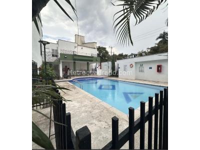 Casa de 5 alcobas en venta en Santa Anita, Cali, 250 m² · foto 5 de 14