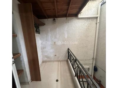 Casa de 5 alcobas en venta en Santa Anita, Cali, 250 m² · foto 7 de 14