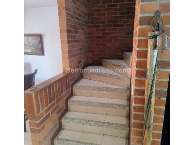 Casa de 5 alcobas en venta en Valle Del Lili, Cali, 169 m² · foto 15 de 20