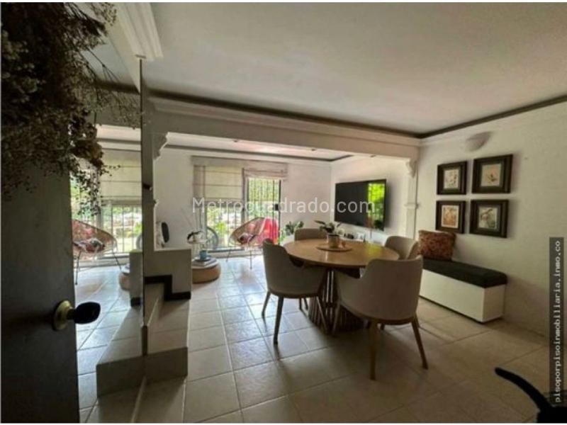Casa – Cali, Comuna 17 - Vista 2
