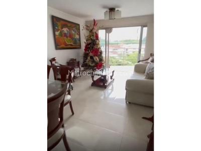Apartamento de 3 alcobas en venta en Quintas De Don Simon, Cali, 90 m² · foto 1 de 11