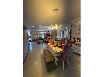 Casa de 3 alcobas en venta en Altos De Guadalupe, Cali, 156 m² · foto 2 de 20