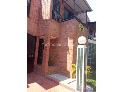 Casa de 4 alcobas en venta en Valle Del Lili, Cali, 176 m² · foto 1 de 11