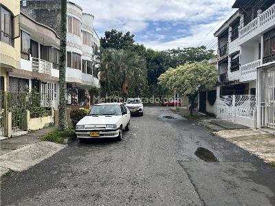 Casa de 5 alcobas en venta en Caney, Cali, 270 m² · foto 2 de 20